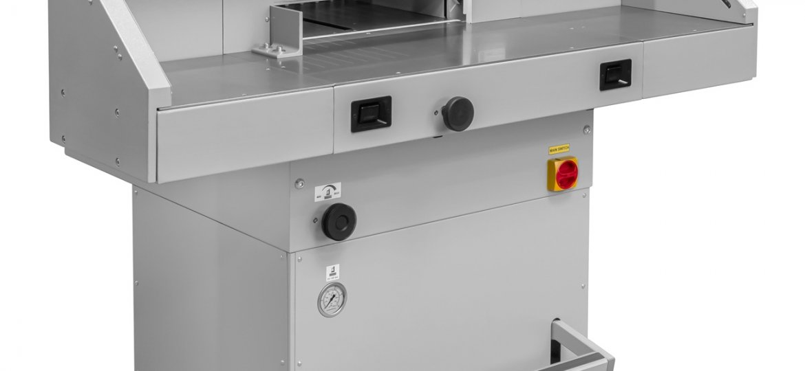 G52H angle view with side tables_web