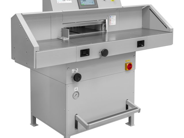 G52H angle view with side tables_web