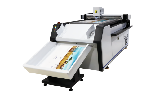 Pfi_Blade_B2_No_PC - Left side view with print-1600x1067