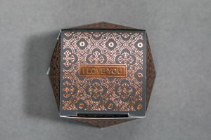 Duplo DuSense - Embellecimiento de la impresión en packaging