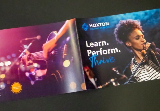 Folleto de marketing - iSaddle Duplo