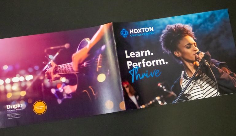 Folleto de marketing - iSaddle Duplo