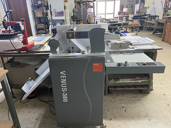 Laminadora Venus 380 - Artes Gráficas La Hoz