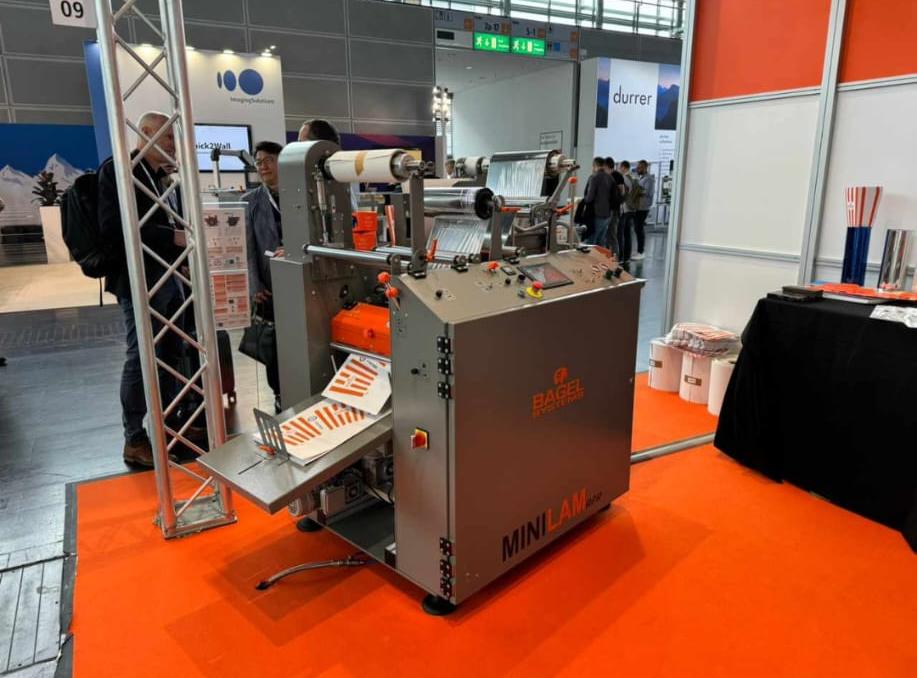 Laminadora Minilam R2R - Bagel Systems - Drupa 2024