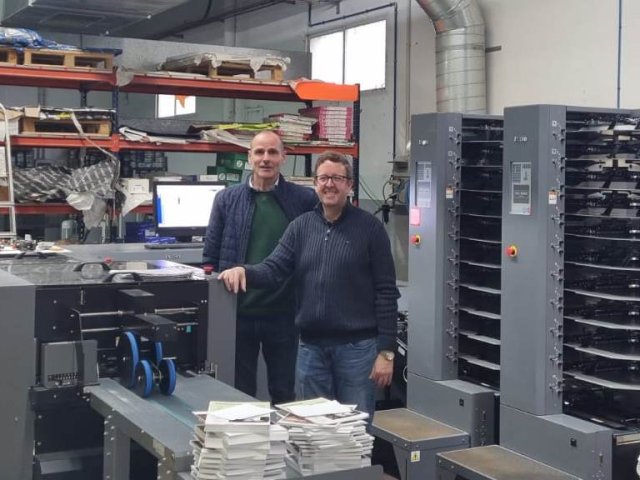 Instalación confeccionador de revistas en Tarragona